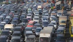 13 small 93227 macet saat keluar tol jagorawi jakarta 663 382