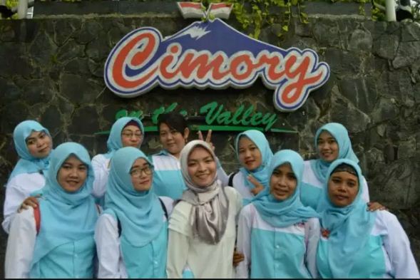 Perempuan Hebat Lowongan Pekerjaan Sebagai Miss Cimory Atmago