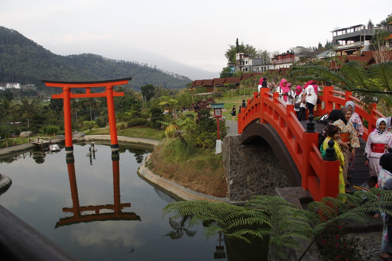 The Onsen Hot Spring, Resort Mewah Ala Jepang Di Kota Batu | AtmaGo