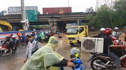 40841 small hujan deras bikin kolong tol jorr bintara banjir motor banyak yang mogok