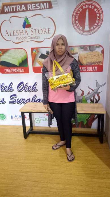 Lowongan Kerja Dicari Segera Spg Counter Toko Roti Alesha Store Lapis Kukus Atmago