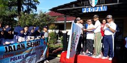 51143 small jalan santai 800x400