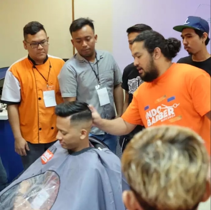 (Kesempatan Magang) Beasiswa Kursus Pangkas Rambut di NEXT Premium