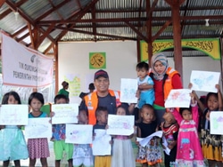 59650 small puluhan anak dari kelurahan buluri di palu ikuti psychological first aid
