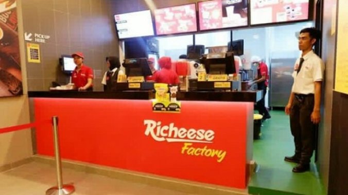 Lowongan Kerja Dibutuhkan Crew Outlet Di Richeese Factory Jogja City Mall Untuk Lulusan Sma Smk Sederajat Walk In Interview Wawancara Langsung Atmago