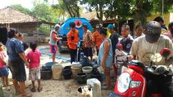 64759 small warga kedawung subang mulai kesulitan air bersih
