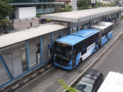 70731 small empat rute akhir transjakarta jurusan senen diubah
