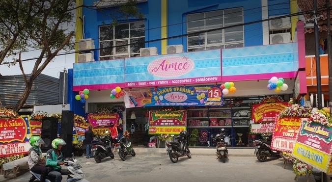 (Lowongan Kerja) Dibutuhkan SPG / Penjaga Toko di Aimee ...